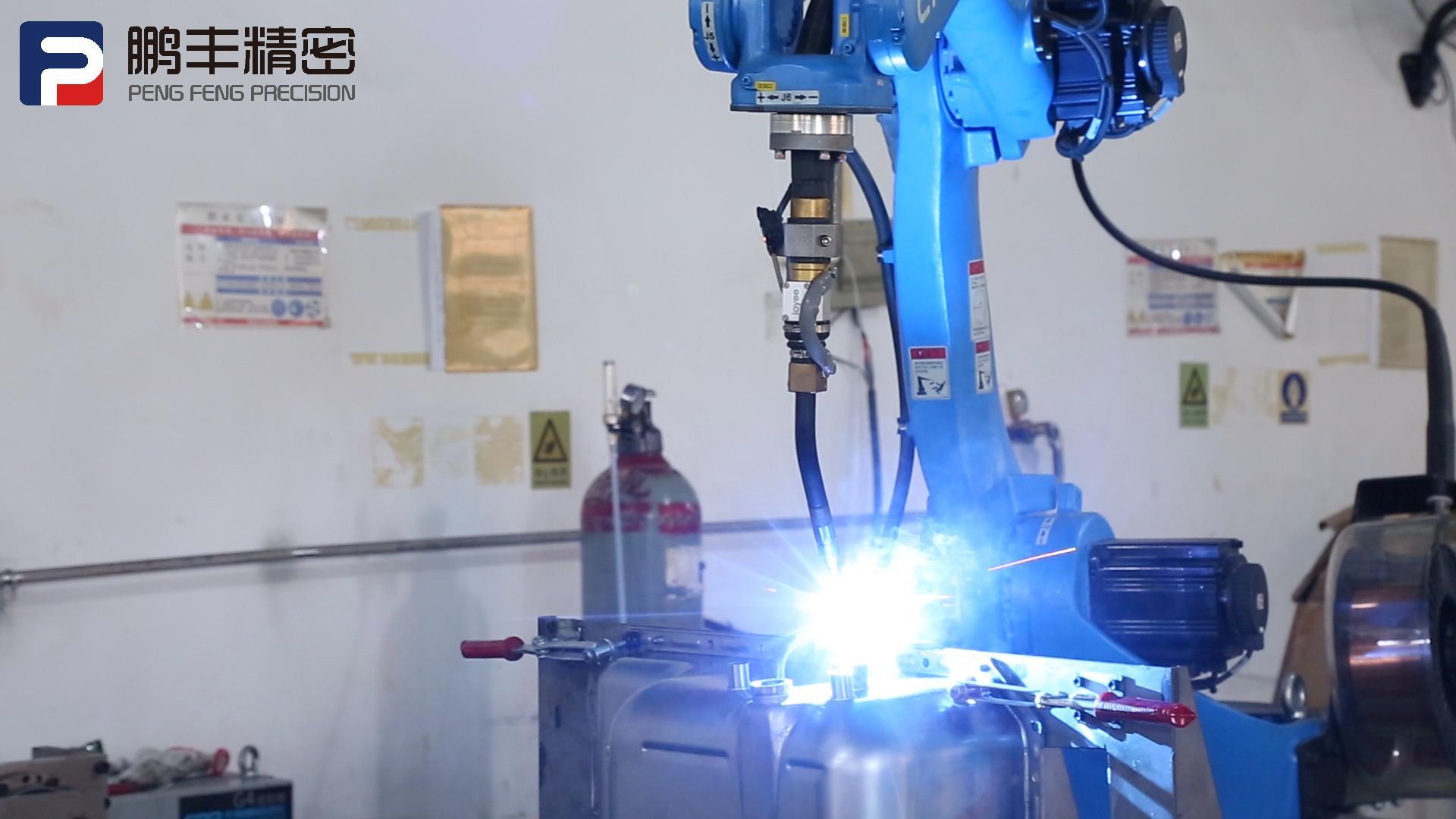 Robot Welding - Real Scene